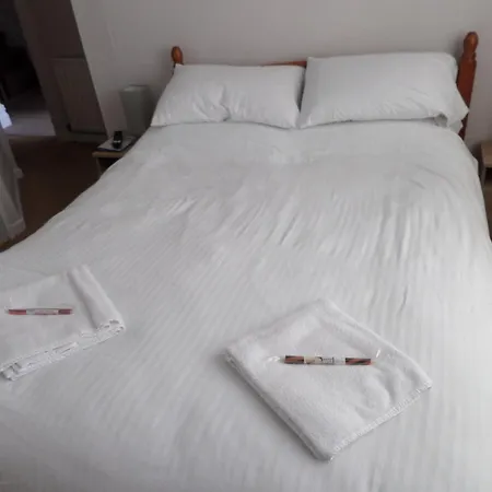 Nathans Bed & Breakfast *