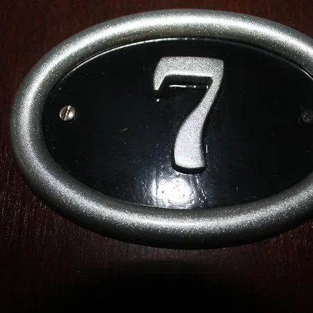 Hawthorn House 3* Blackpool