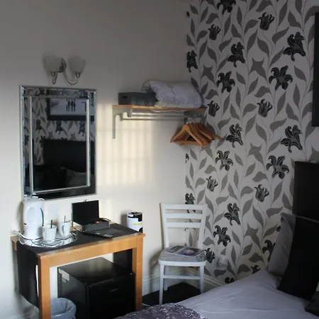 Hawthorn House Guest house 3*