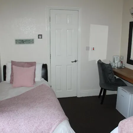 Hawthorn House 3* Blackpool