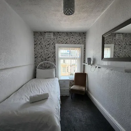 The Everglades Hotel Blackpool