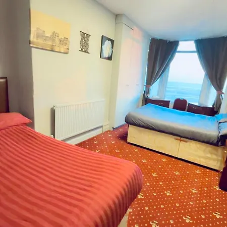 Hotel Blue Ocean - Check In Until 3Am! 3*