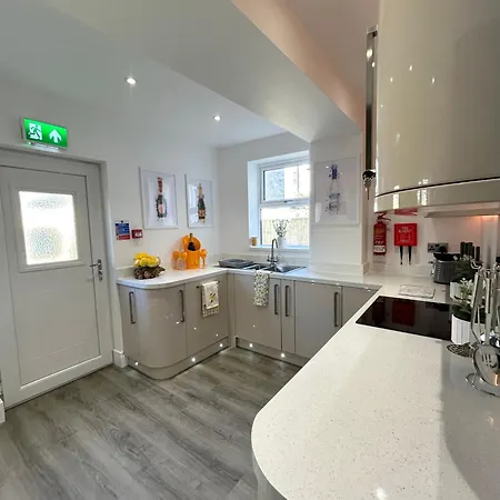Holiday home New - The Fun House - Private Nightclub Blackpool