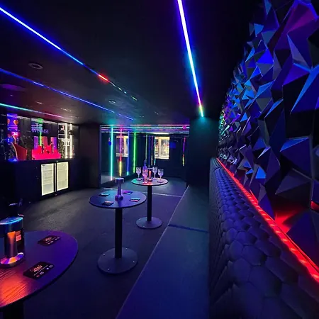 Holiday home New - The Fun House - Private Nightclub Blackpool