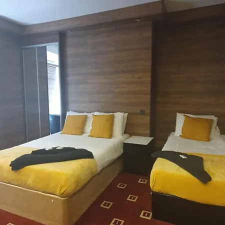 South Kings Promenade Hotel