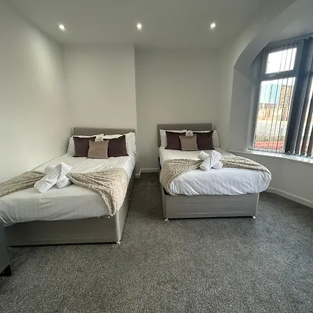 Luxury Seaside With Free Parking Apartment Blackpool