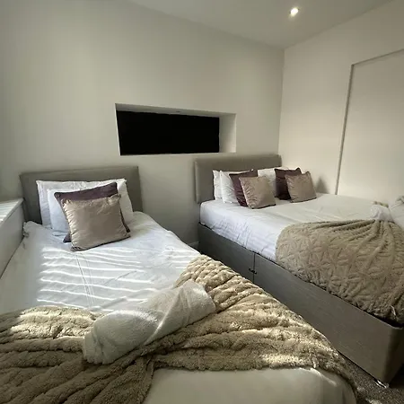Luxury Seaside With Free Parking Apartment Blackpool