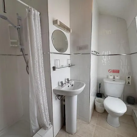 Oyo Delton Pleasure 4*