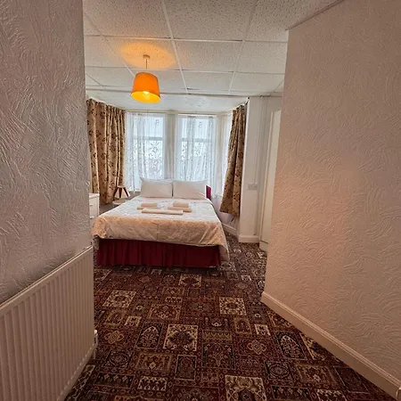 Hotel Oyo Delton Pleasure