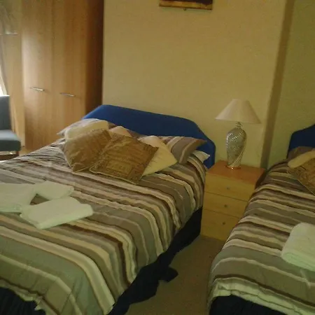 Bed & Breakfast The Trentham Hotel 3*