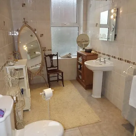 Barton House Guest house