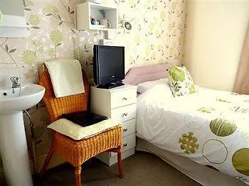 Bed & Breakfast Camelot House 3*