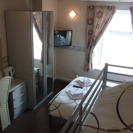 Hotel Funky Towers 3*