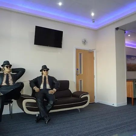 Hotel Funky Towers