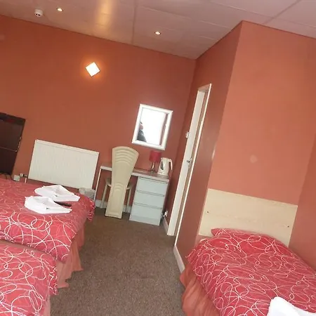 Hotel Funky Towers 3*