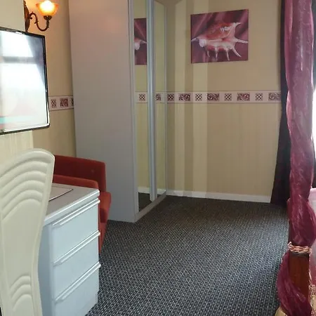 Funky Towers 3* Blackpool