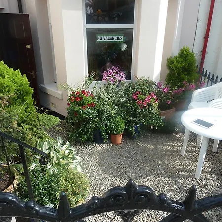 Bed & Breakfast Windsor House