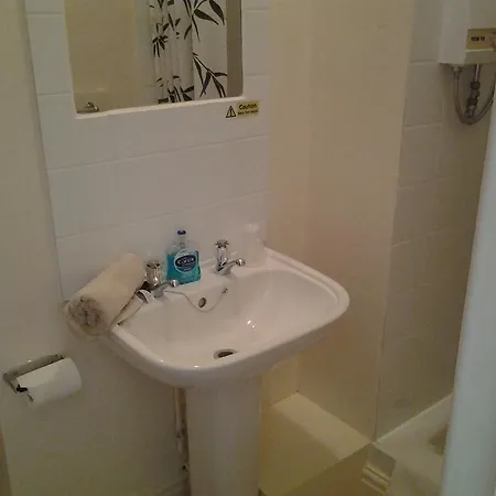 Bed & Breakfast Windsor House