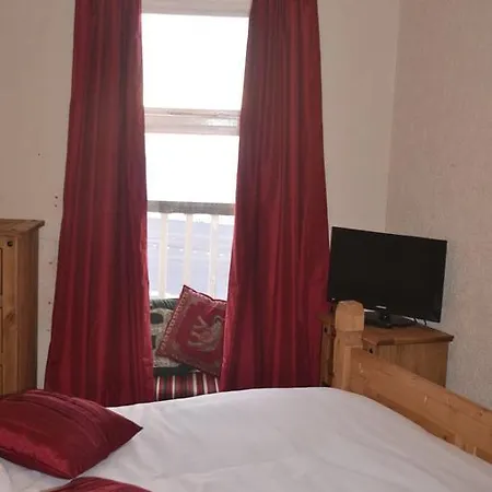 Camelot Seafront Bed and breakfast *