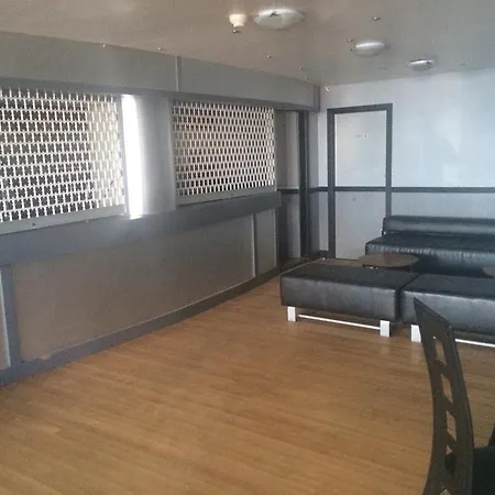 奥尔巴尼酒店 3* 黑潭