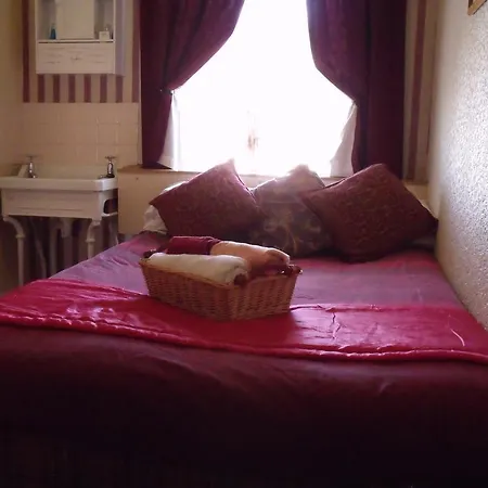 Guest house The Derby 3*