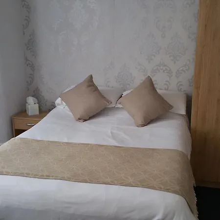 Thorncliffe Bed & Breakfast 3*