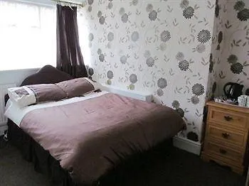 Hotel Waters Edge 3*