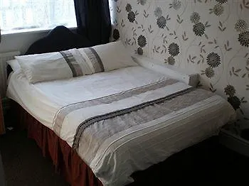 Waters Edge 3* Blackpool