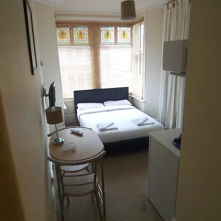 The Lark 2* Blackpool
