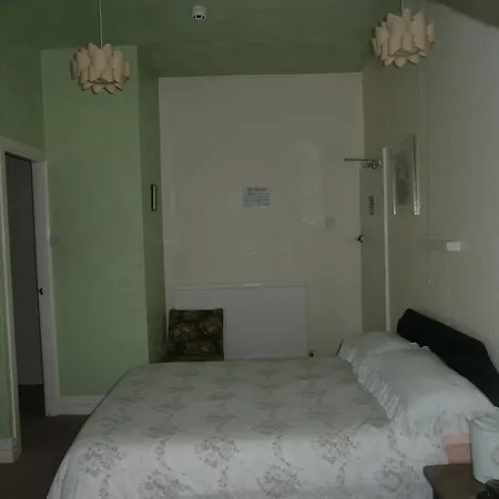 Hotel St Ives Blackpool