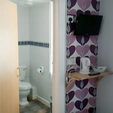 Hotel Airedale 2*