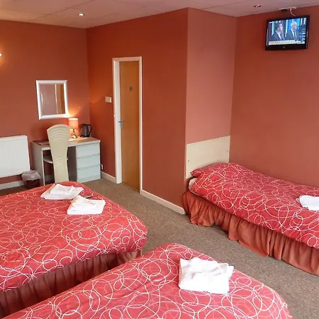 Hotel Funky Towers 3*