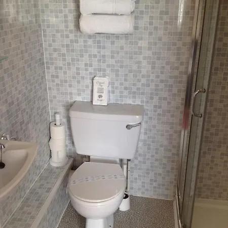 Bed & Breakfast The Montclair 3*