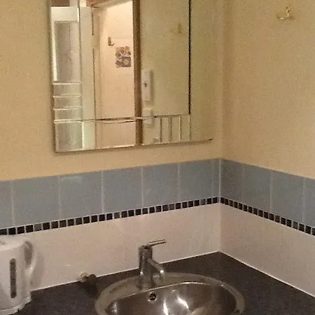 Guest house Trevaslodge - Families Only 2*