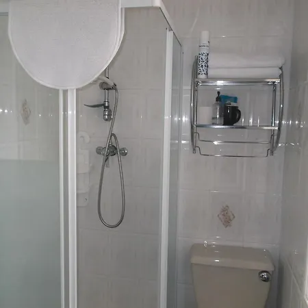 Bed & Breakfast Derwent 3*
