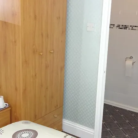 Bed & Breakfast Kings Court Families & Couples Blackpool