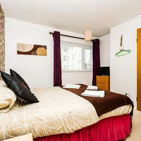 Hotel Uk Travel & Hospitality Ltd Ta Canberra 3*