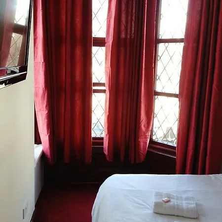 B&B Lyndhurst 2*