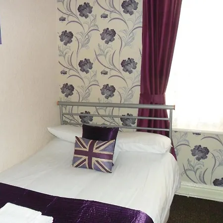 Hotel Lyric