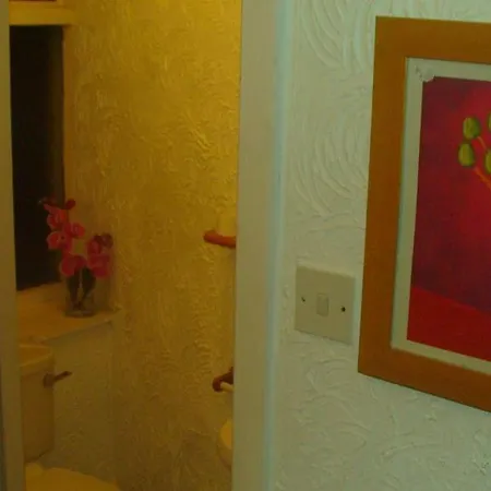 Wilsons - Tower View Bed & Breakfast Blackpool