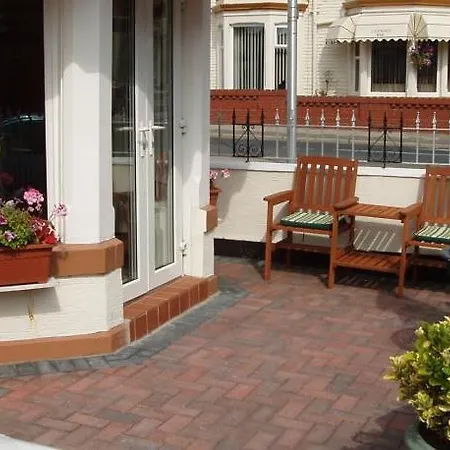 The Libra - Adults Only With Carpark Pensionat 3*