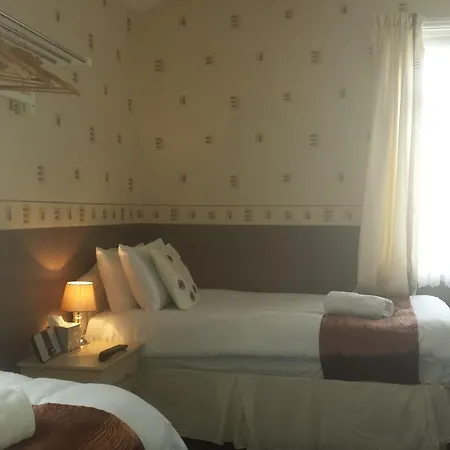 Mardonia 3* Blackpool