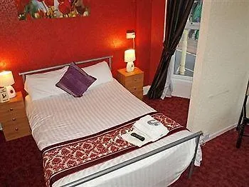 Lichfield Guest house 3*