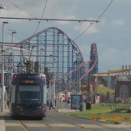 The Holmlea Guest house Blackpool