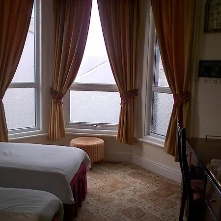 The World Hotel
