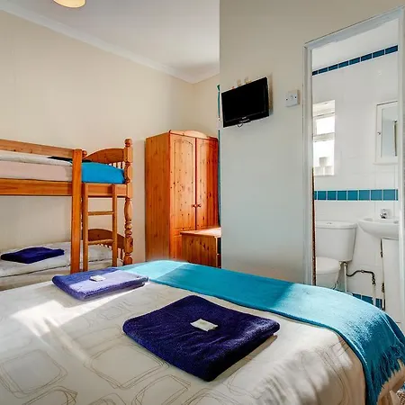 The Farnborough Hotell 3*