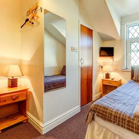 Hotell The Farnborough Blackpool