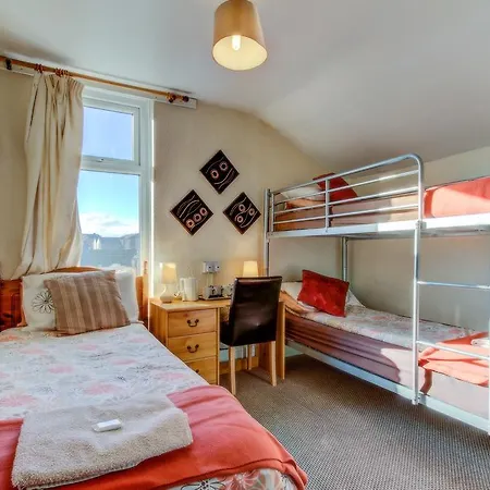 The Farnborough 3*