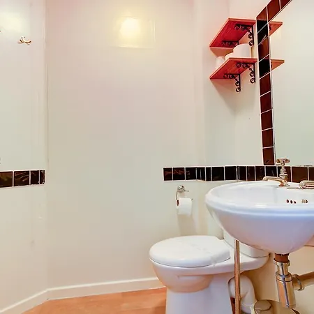 Guest house Greenmount Hotel 3*