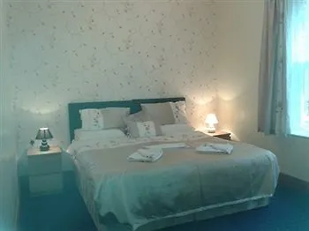Hotel Tropics Blackpool